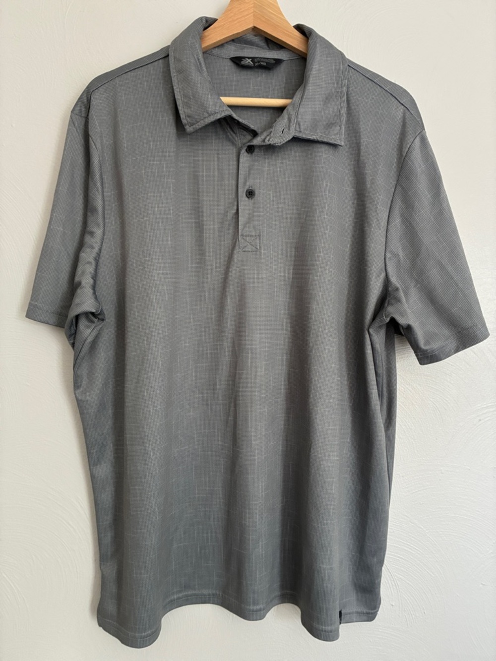 ZeroXposur‎ Men's Gray Short-Sleeve Polo with Subtle Grid Texture